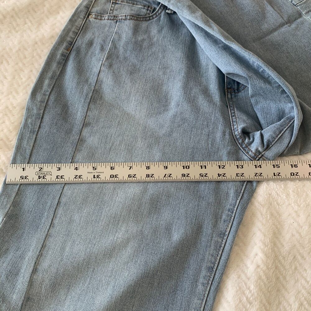 Jessica Simpson Sunshine Barrel Jeans Size 14/32 Light Blue Relaxed Fit Y2K - Picture 11 of 12